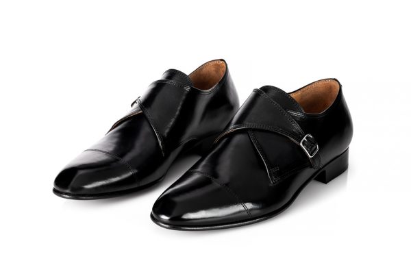 Elevation are a classic black leather shoes for men. 